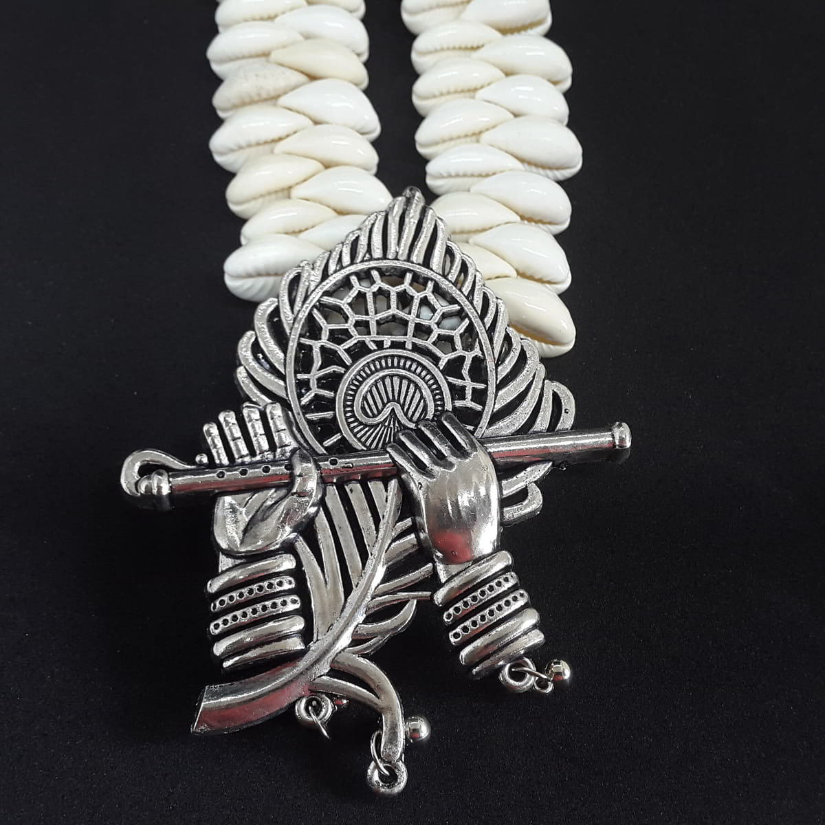 Handmade long  Kauri Shell Necklace BJ-970a
