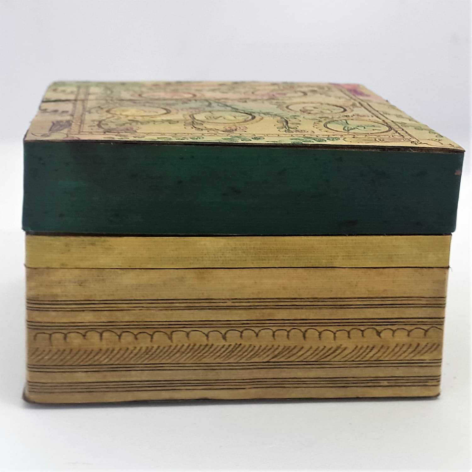 Palm-leaf Decorative box Box-PL-115c