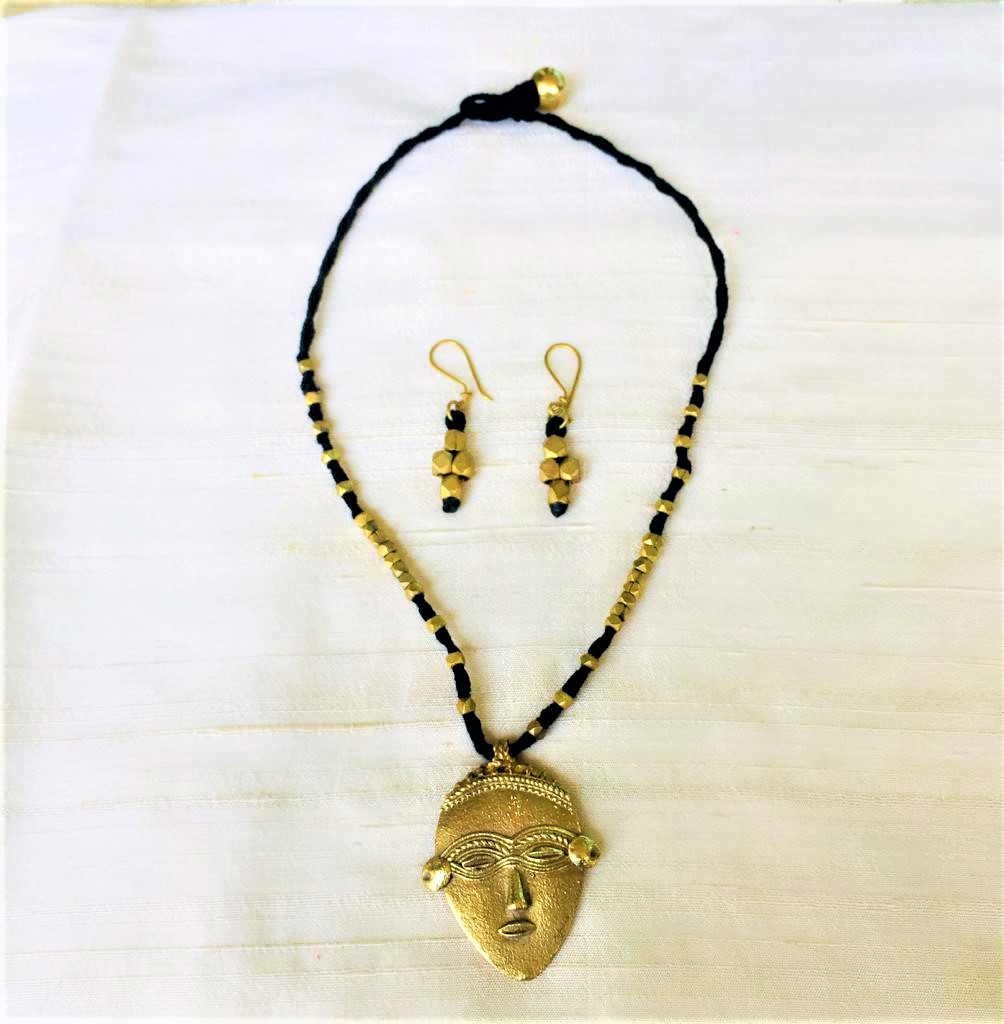 Dokra Jewellery Set with tribal figurine DJ-00-984